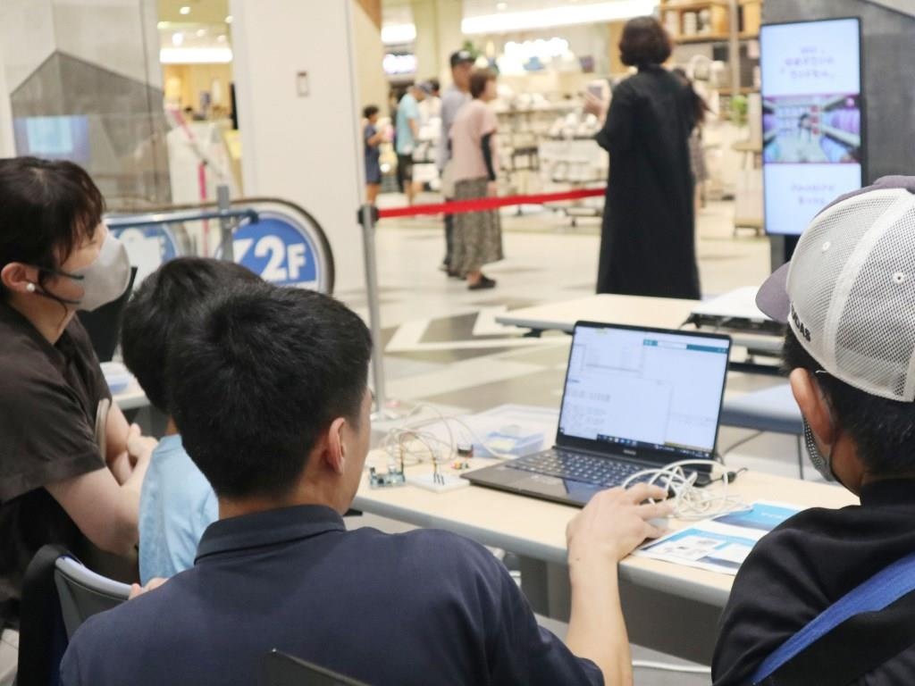 マイクロコンピューターを使ってみよう!!2の様子